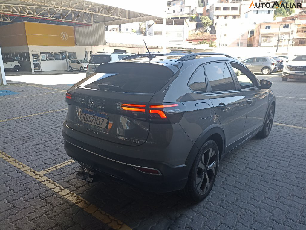 VOLKSWAGEN NIVUS 1.0 200 TSI TOTAL FLEX HIGHLINE AUTOMÁTICO