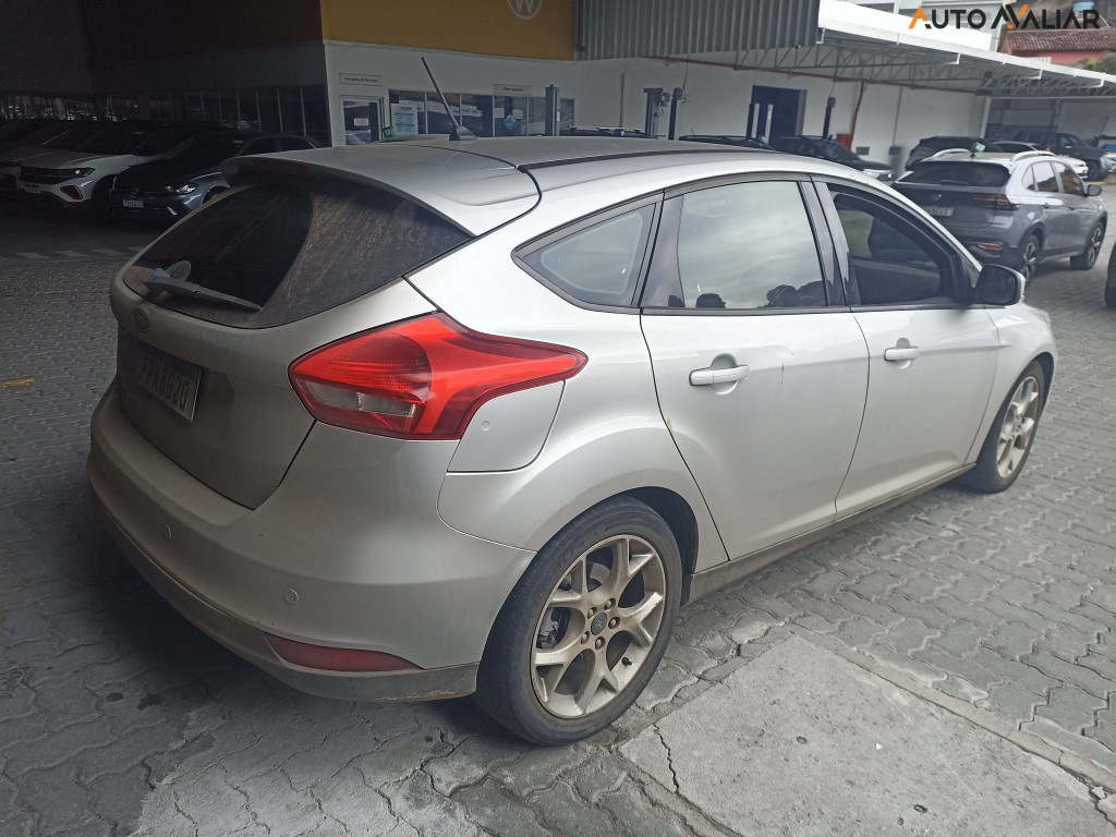 FORD FOCUS 2.0 SE PLUS 16V FLEX 4P POWERSHIFT