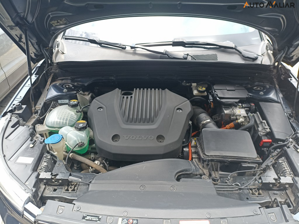 VOLVO XC40 1.5 T5 HYBRID INSCRIPTION GEARTRONIC