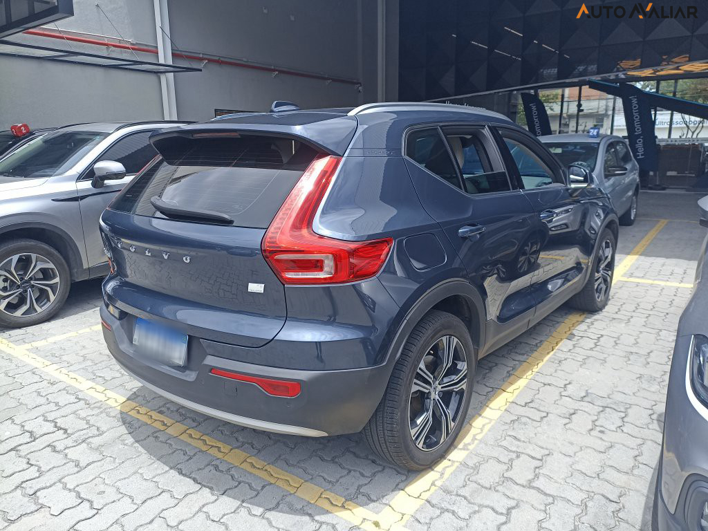 VOLVO XC40 1.5 T5 HYBRID INSCRIPTION GEARTRONIC