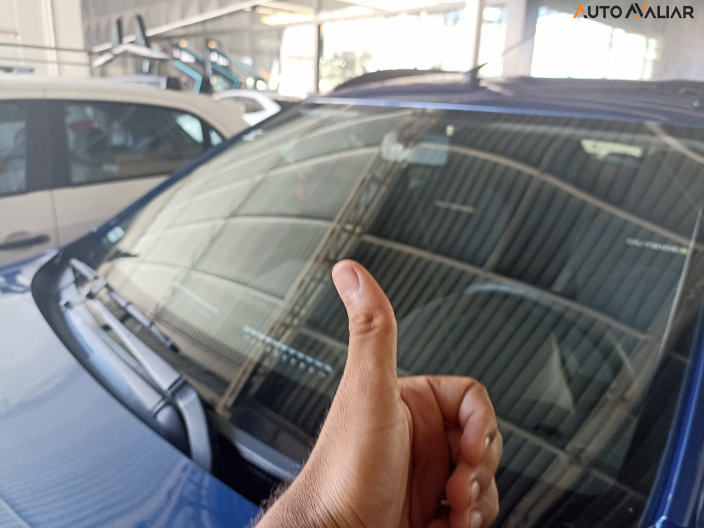 RENAULT KWID 1.0 12V SCE FLEX OUTSIDER MANUAL