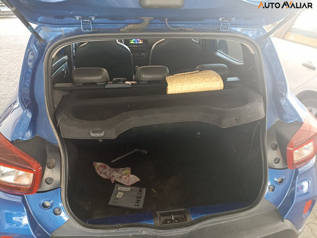 RENAULT KWID 1.0 12V SCE FLEX OUTSIDER MANUAL