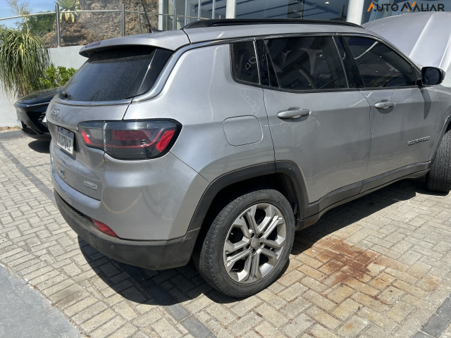 JEEP COMPASS 1.3 T270 TURBO FLEX LONGITUDE AT6