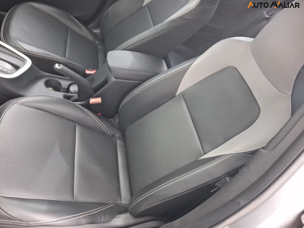 CHEVROLET ONIX 1.0 TURBO FLEX PREMIER AUTOM&Aacute;TICO