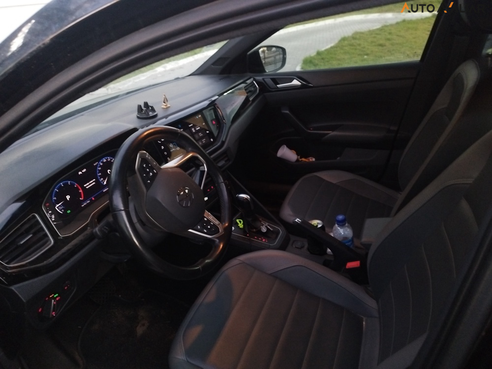 VOLKSWAGEN NIVUS 1.0 200 TSI TOTAL FLEX HIGHLINE AUTOMÁTICO