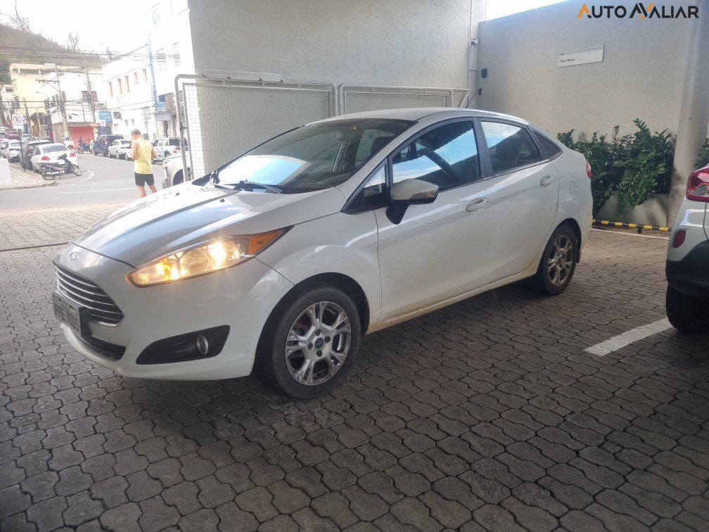 FORD FIESTA 1.6 SE SEDAN 16V FLEX 4P POWERSHIFT
