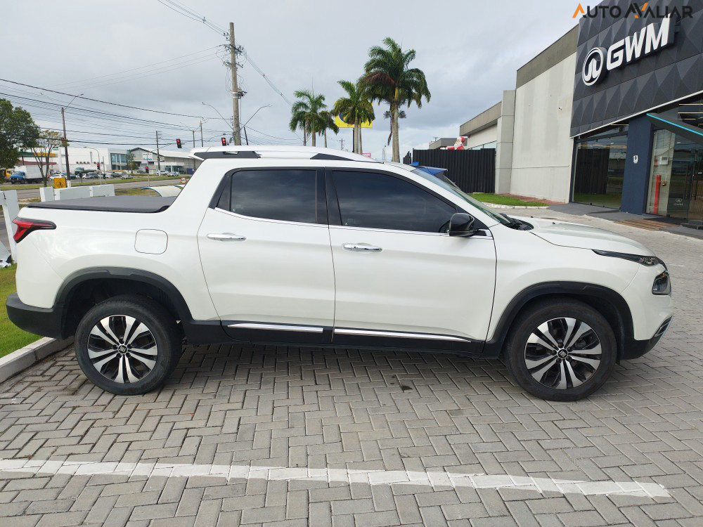 FIAT TORO 2.0 16V TURBO DIESEL VOLCANO 4WD AT9