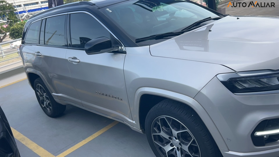JEEP COMMANDER 2.0 TD380 TURBO DIESEL OVERLAND AT9