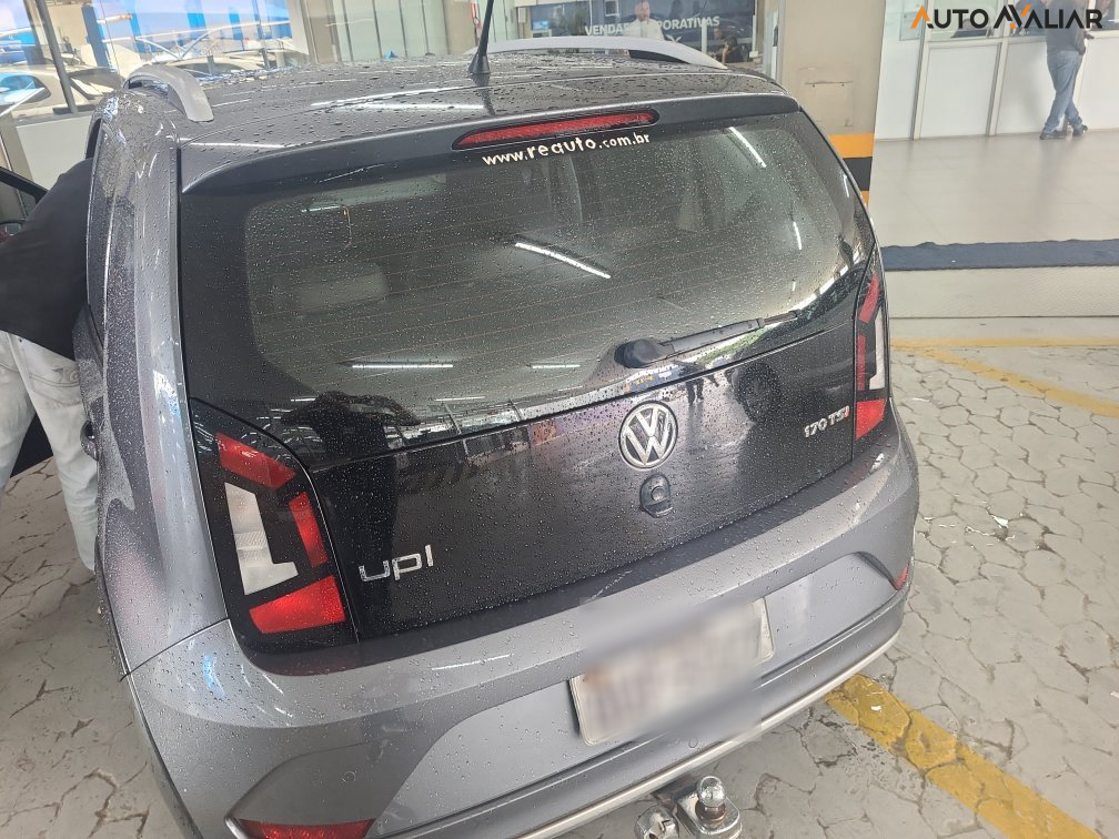 VOLKSWAGEN UP 1.0 170 TSI TOTAL FLEX XTREME 4P MANUAL