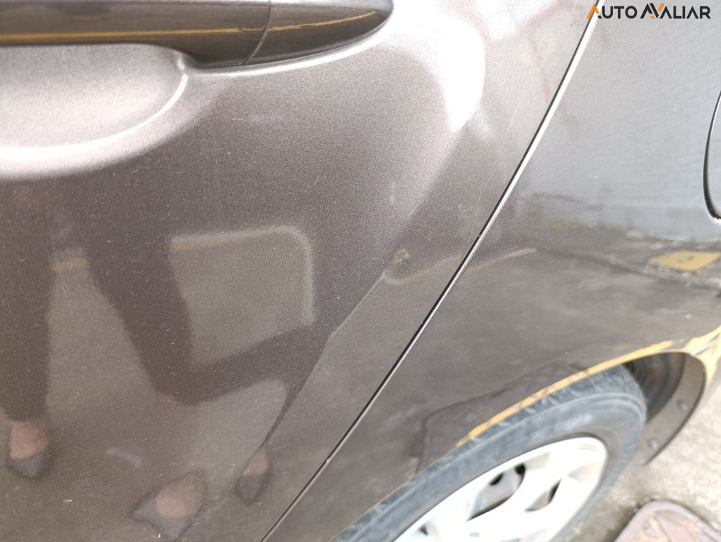 HYUNDAI HB20S 1.0 COMFORT PLUS 12V FLEX 4P MANUAL