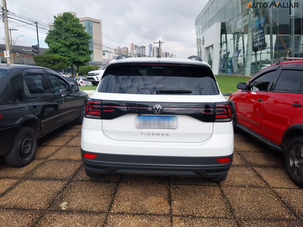 VOLKSWAGEN T-CROSS 1.0 200 TSI TOTAL FLEX AUTOMÁTICO