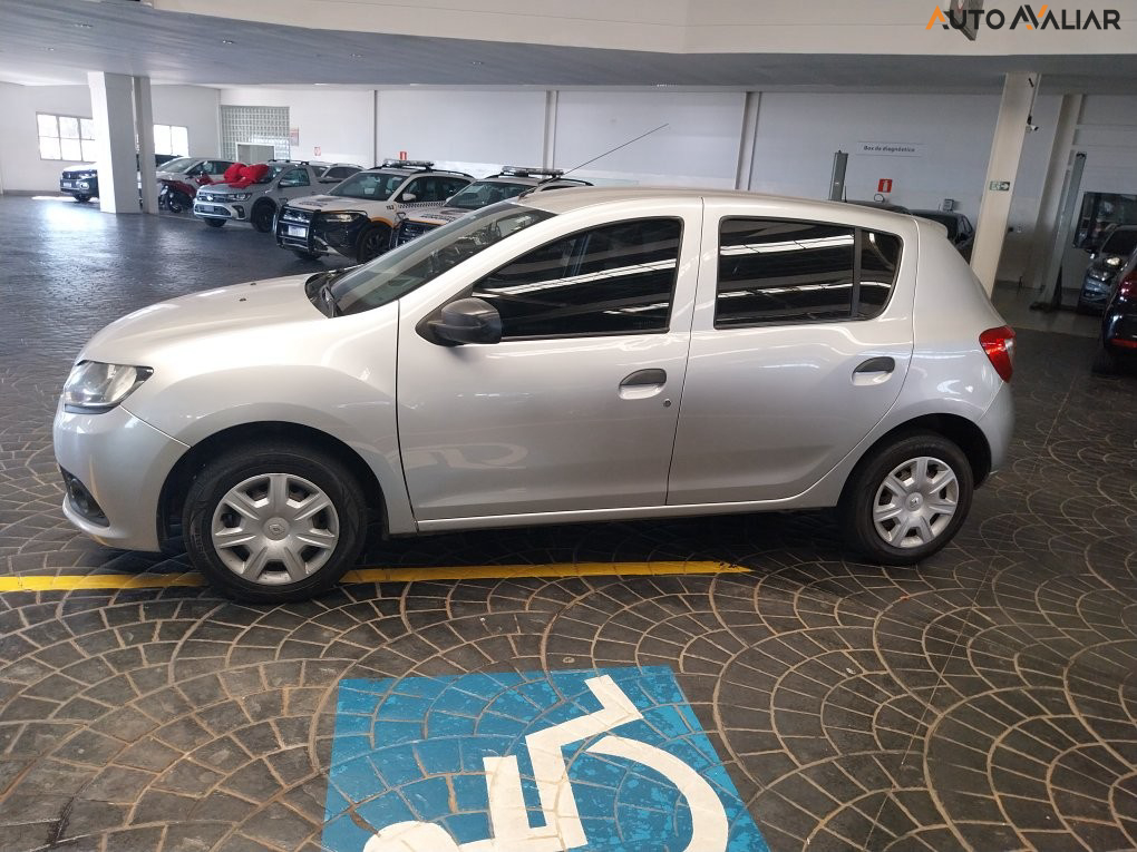 RENAULT SANDERO 1.0 AUTHENTIQUE 16V FLEX 4P MANUAL