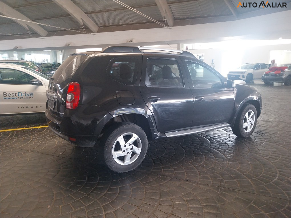 RENAULT DUSTER 2.0 DYNAMIQUE 4X2 16V FLEX 4P AUTOMATICO