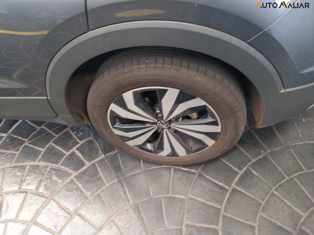 VOLKSWAGEN T-CROSS 1.0 200 TSI TOTAL FLEX COMFORTLINE AUTOM&Aacute;TICO