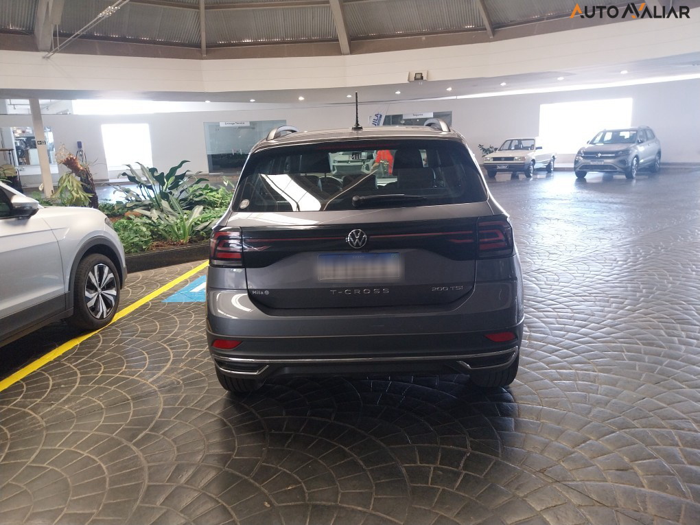 VOLKSWAGEN T-CROSS 1.0 200 TSI TOTAL FLEX COMFORTLINE AUTOM&Aacute;TICO