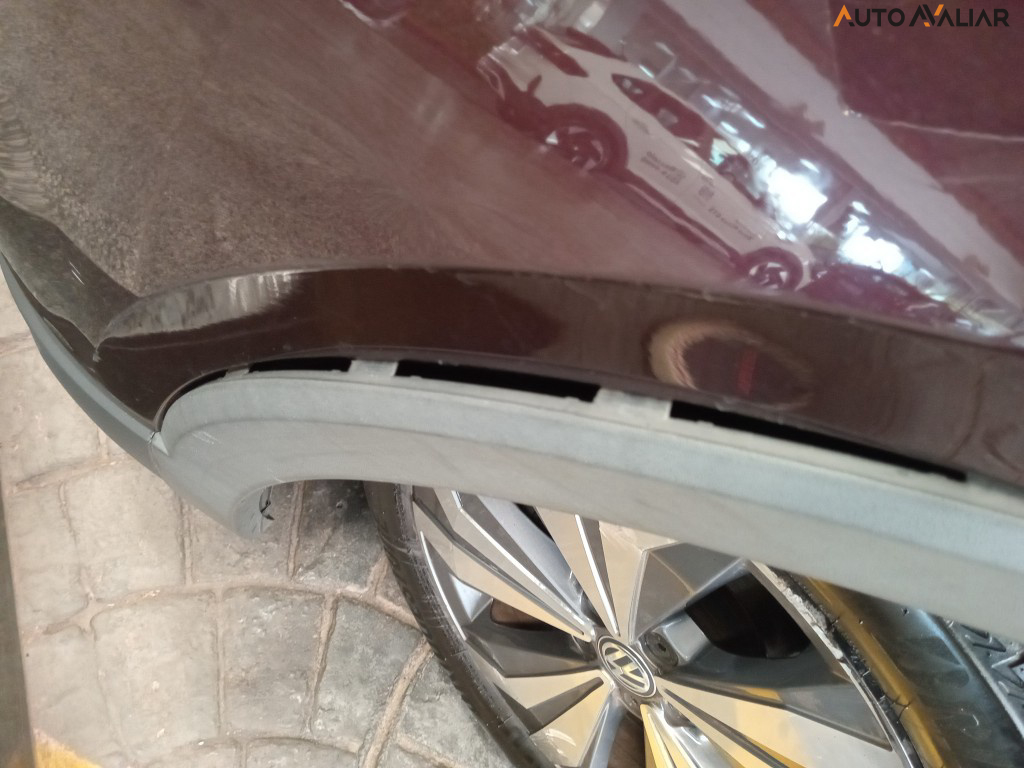 VOLKSWAGEN T-CROSS 1.0 200 TSI TOTAL FLEX COMFORTLINE AUTOMATICO