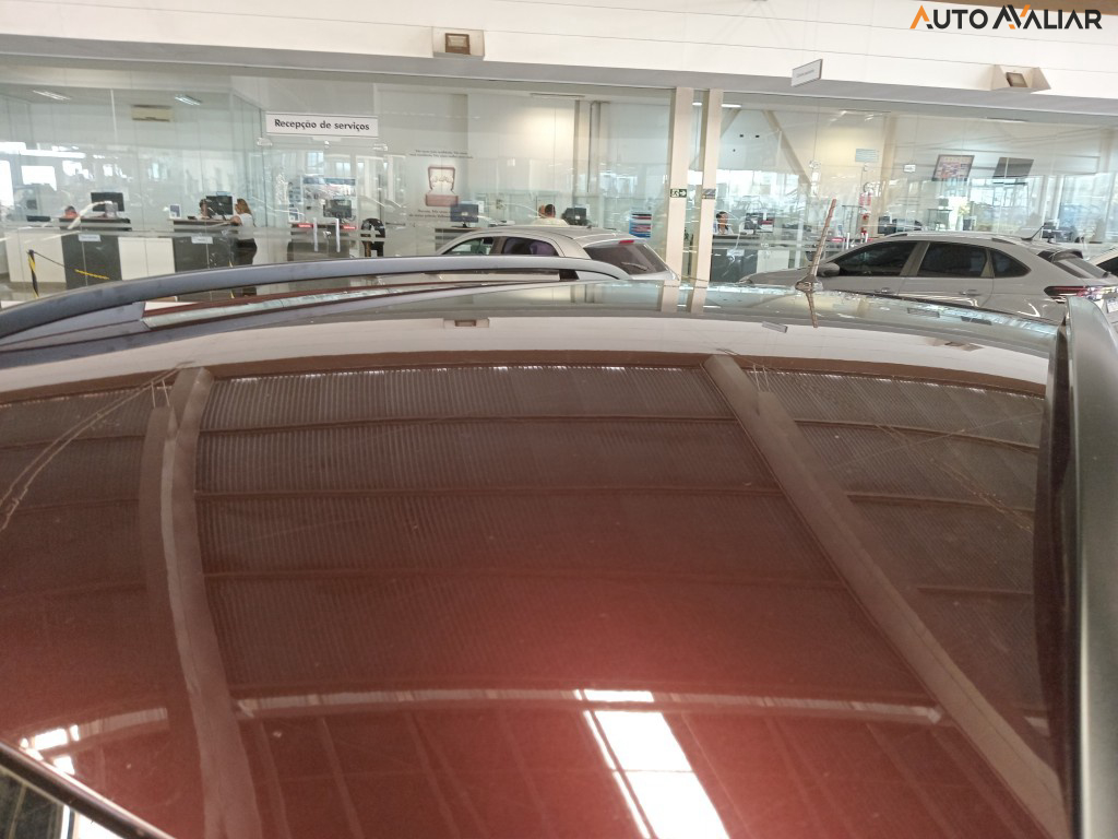 VOLKSWAGEN T-CROSS 1.0 200 TSI TOTAL FLEX COMFORTLINE AUTOMATICO