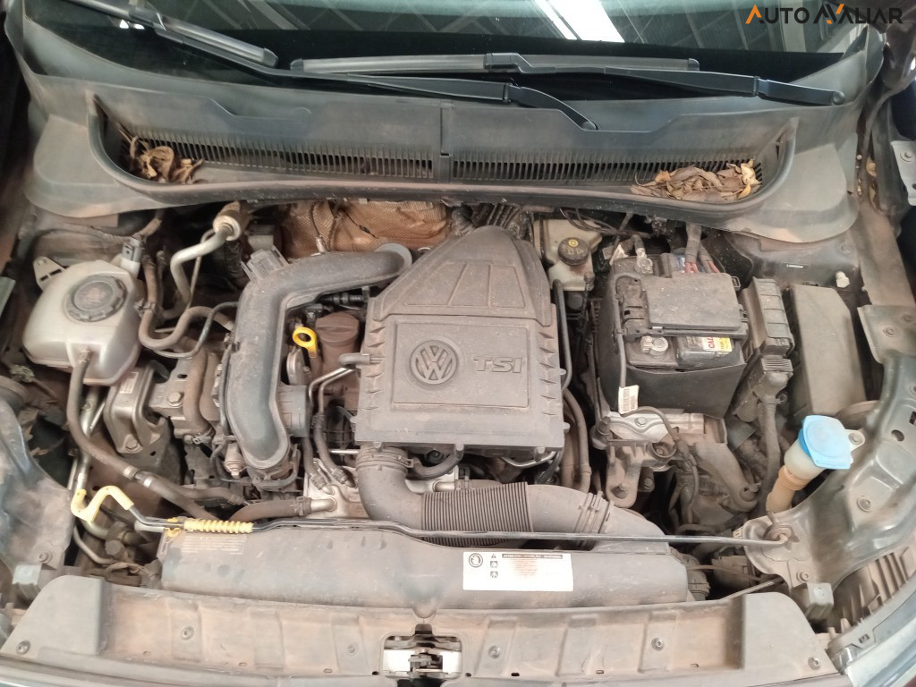 VOLKSWAGEN T-CROSS 1.0 200 TSI TOTAL FLEX COMFORTLINE AUTOMATICO