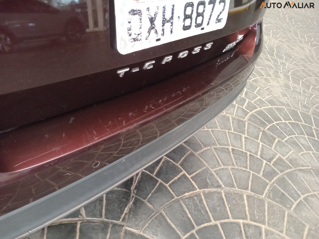 VOLKSWAGEN T-CROSS 1.0 200 TSI TOTAL FLEX COMFORTLINE AUTOMATICO