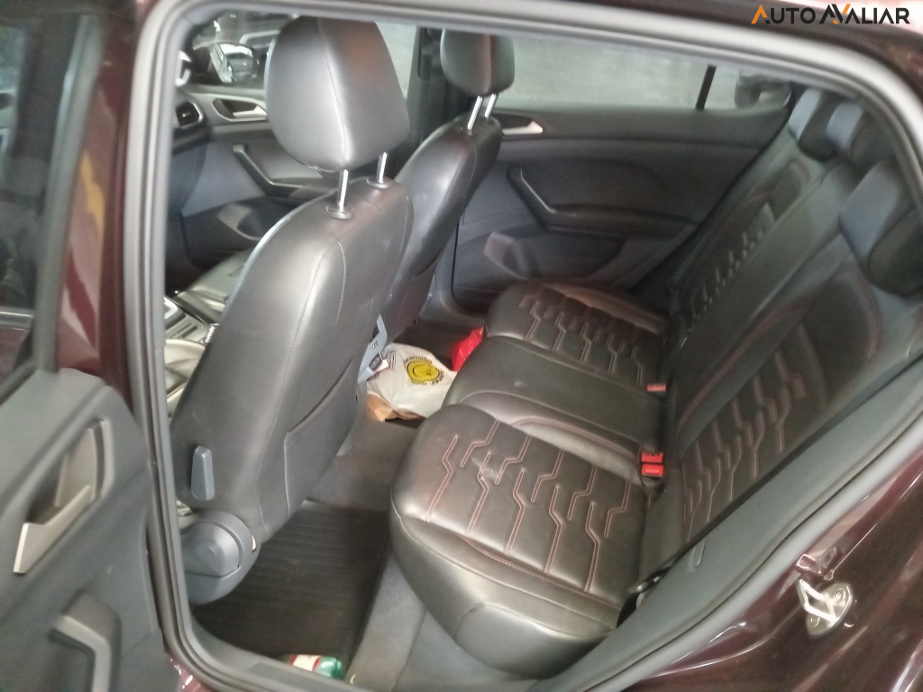 VOLKSWAGEN T-CROSS 1.0 200 TSI TOTAL FLEX COMFORTLINE AUTOMATICO