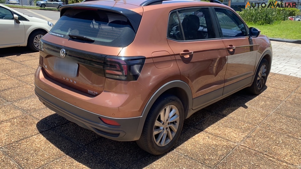 VOLKSWAGEN T-CROSS 1.0 200 TSI TOTAL FLEX AUTOMATICO