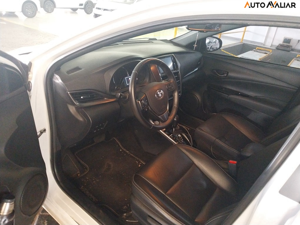 TOYOTA YARIS XLS 1.5 Flex 16V 5p Aut.