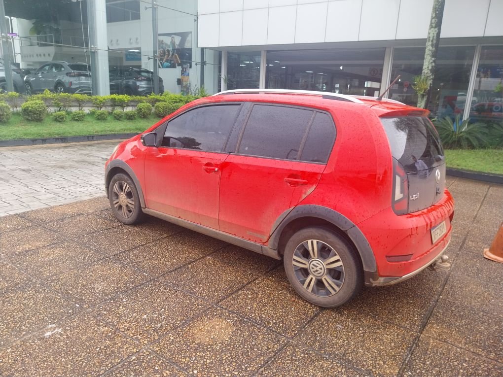 VOLKSWAGEN UP 1.0 170 TSI TOTAL FLEX XTREME 4P MANUAL