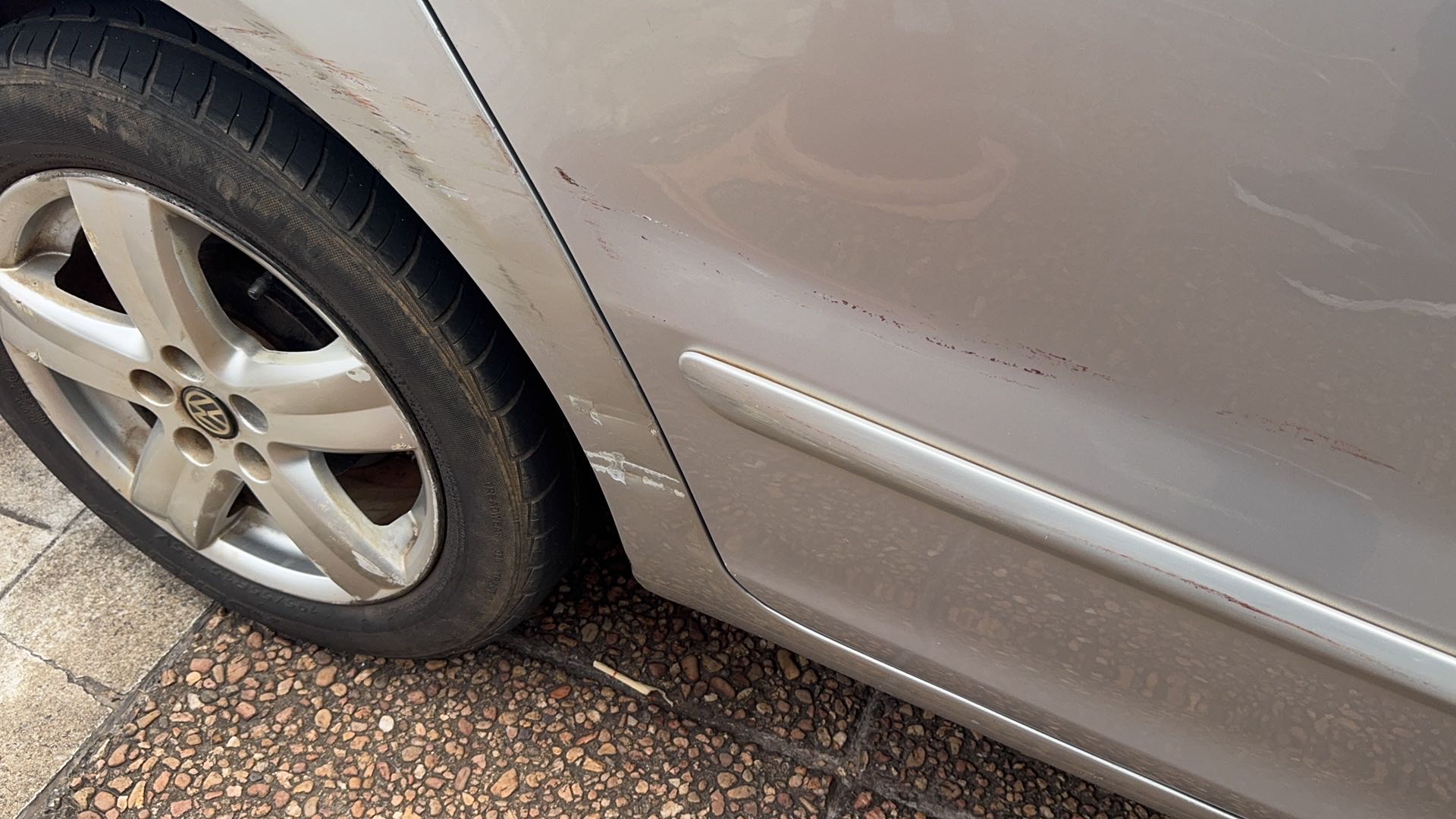 VOLKSWAGEN FOX 1.6 MI 8V FLEX 4P MANUAL