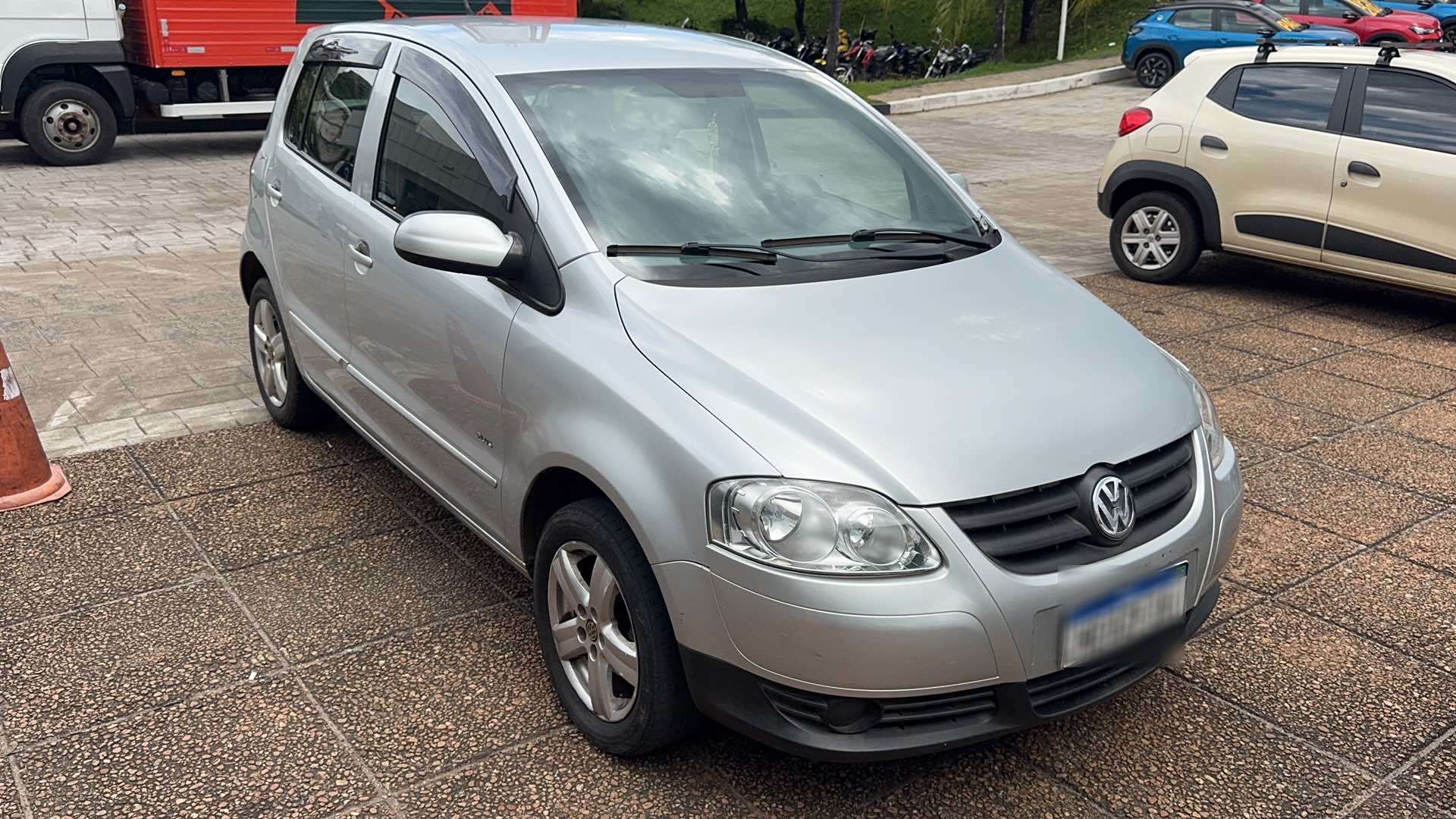 VOLKSWAGEN FOX 1.6 MI 8V FLEX 4P MANUAL