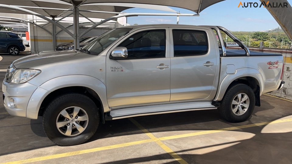 TOYOTA HILUX 3.0 SRV 4X4 CD 16V TURBO INTERCOOLER DIESEL 4P AUTOMATICO
