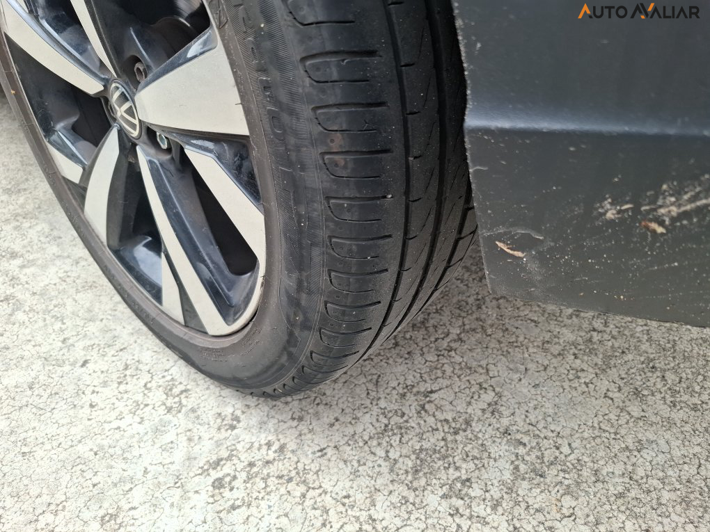 VOLKSWAGEN NIVUS 1.0 200 TSI TOTAL FLEX HIGHLINE AUTOM&Aacute;TICO