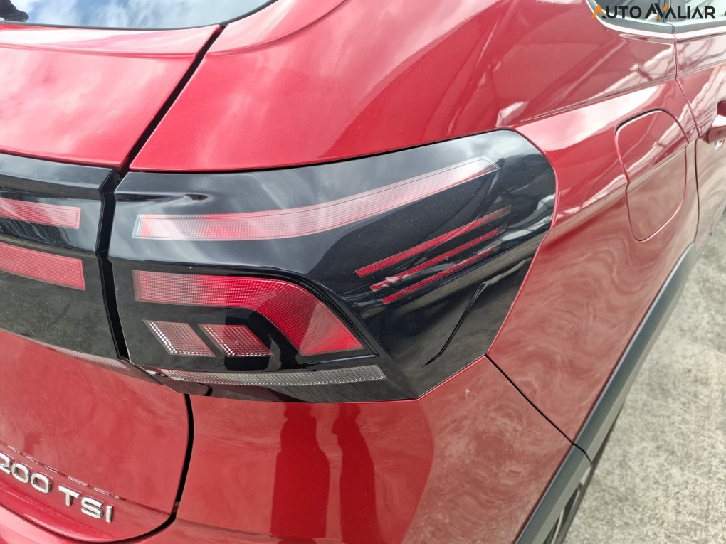 VOLKSWAGEN NIVUS 1.0 200 TSI TOTAL FLEX HIGHLINE AUTOM&Aacute;TICO