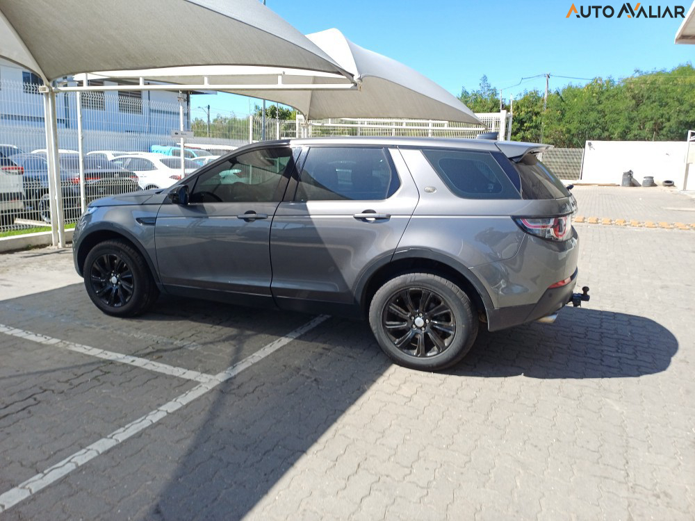 LAND ROVER DISCOVERY SPORT 2.0 D180 TURBO DIESEL SE AUTOMÁTICO
