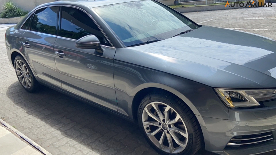 AUDI A4 2.0 TFSI AMBIENTE GASOLINA 4P S TRONIC