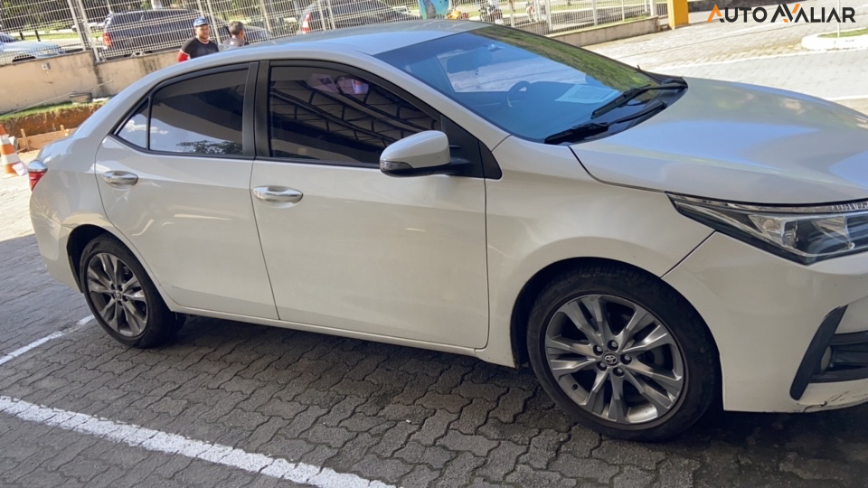 TOYOTA COROLLA 2.0 XEI 16V FLEX 4P AUTOMATICO