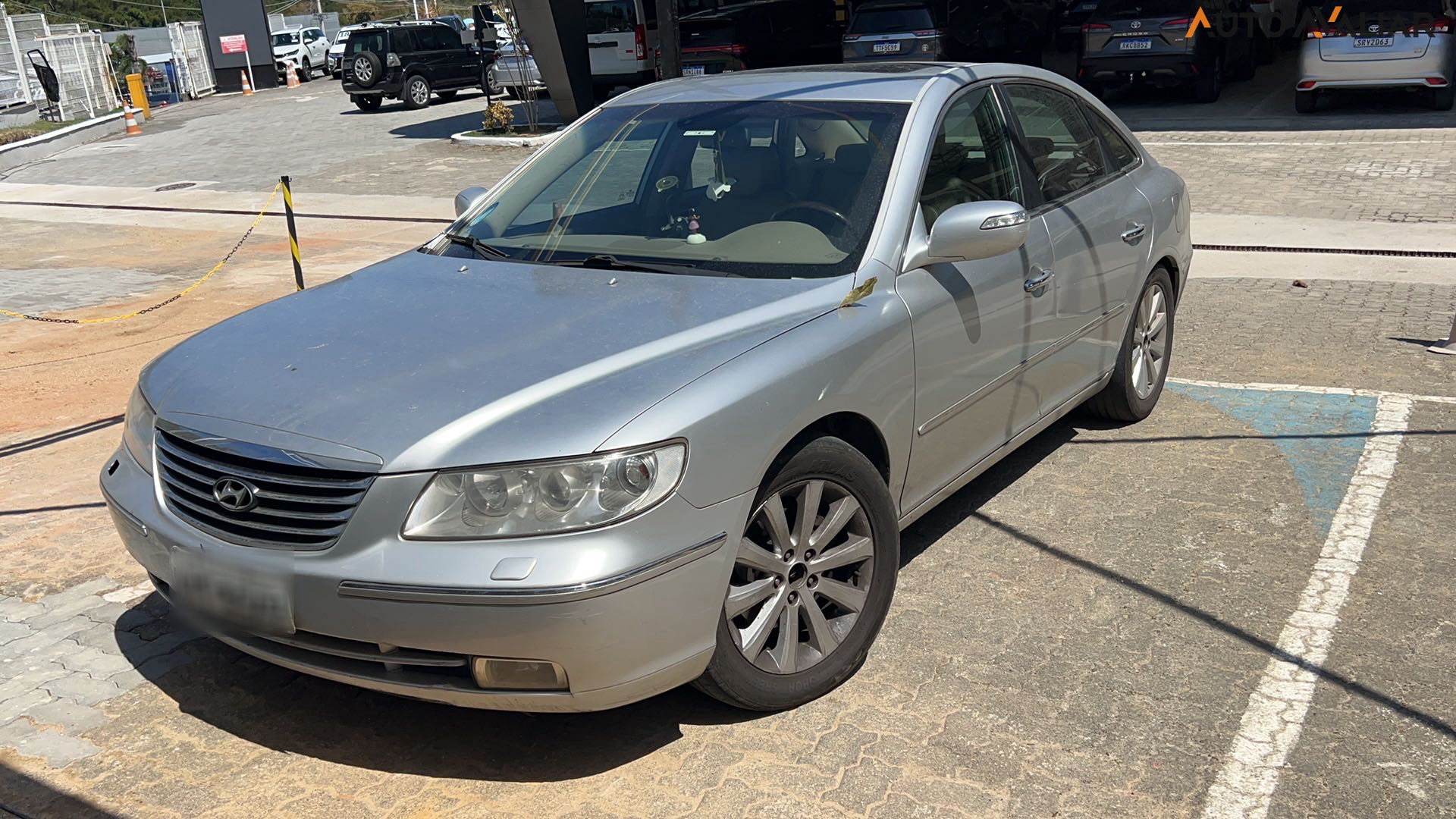 HYUNDAI AZERA GLS 3.3 V-6(AT)