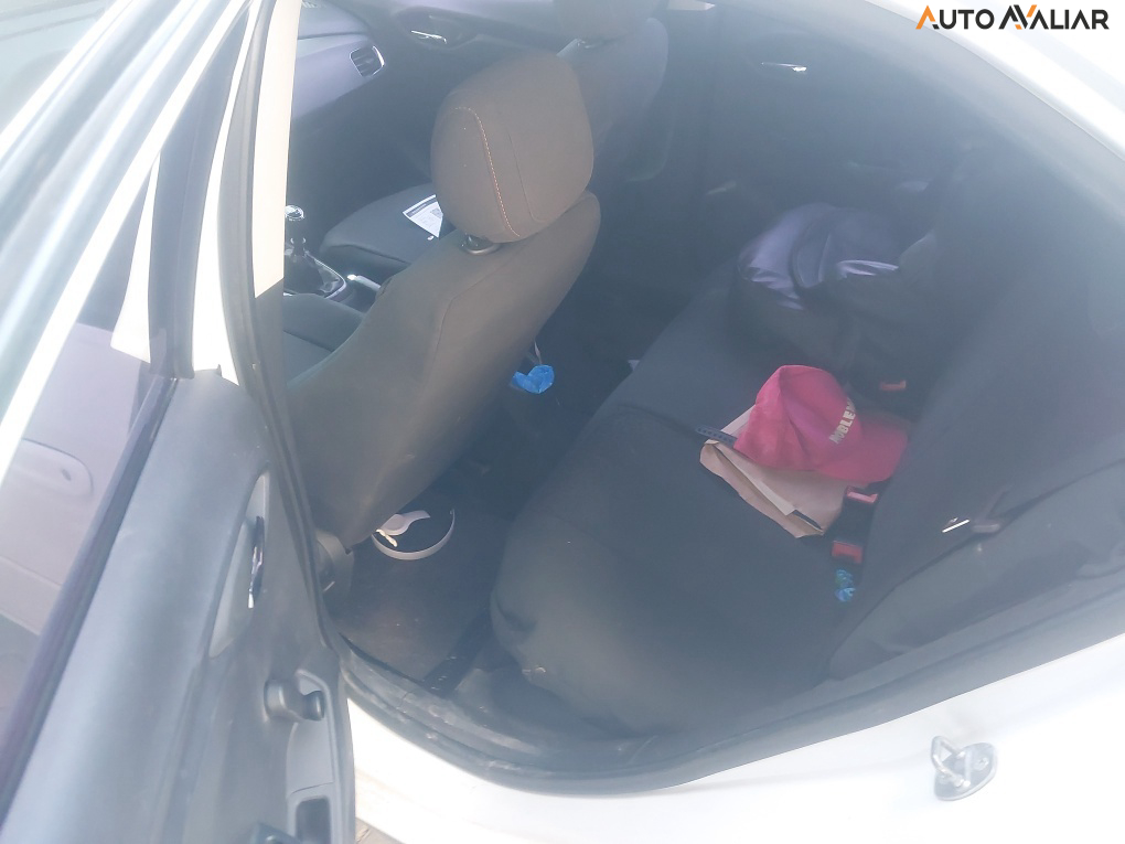 CHEVROLET ONIX 1.4 MPFI LT 8V FLEX 4P MANUAL