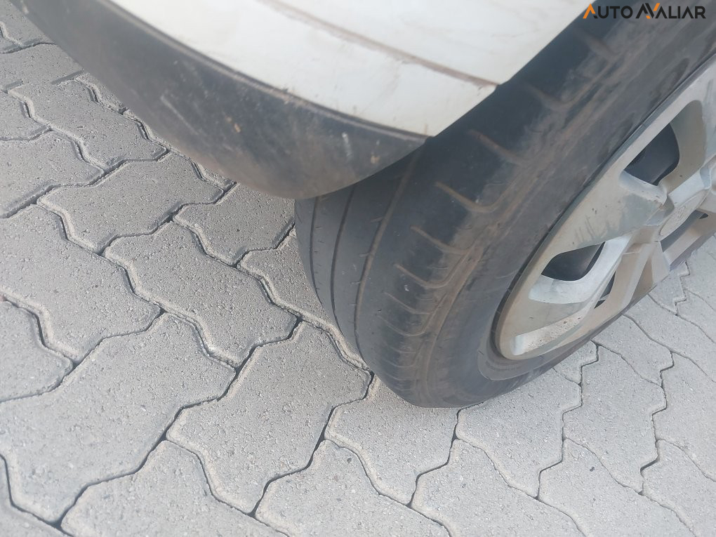 CHEVROLET ONIX 1.4 MPFI LT 8V FLEX 4P MANUAL