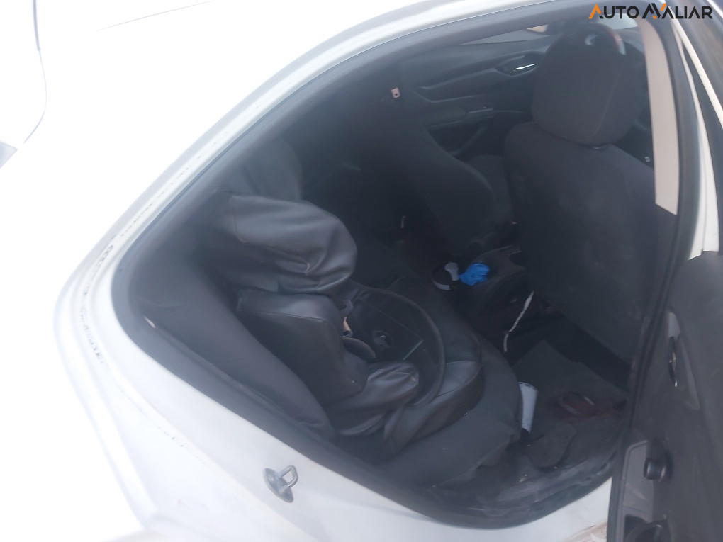 CHEVROLET ONIX 1.4 MPFI LT 8V FLEX 4P MANUAL