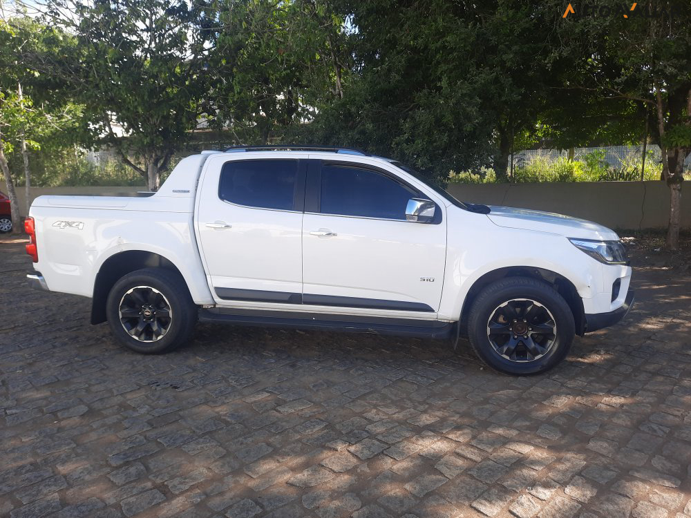 CHEVROLET S10 2.8 16V TURBO DIESEL HIGH COUNTRY CD 4X4 AUTOMÁTICO