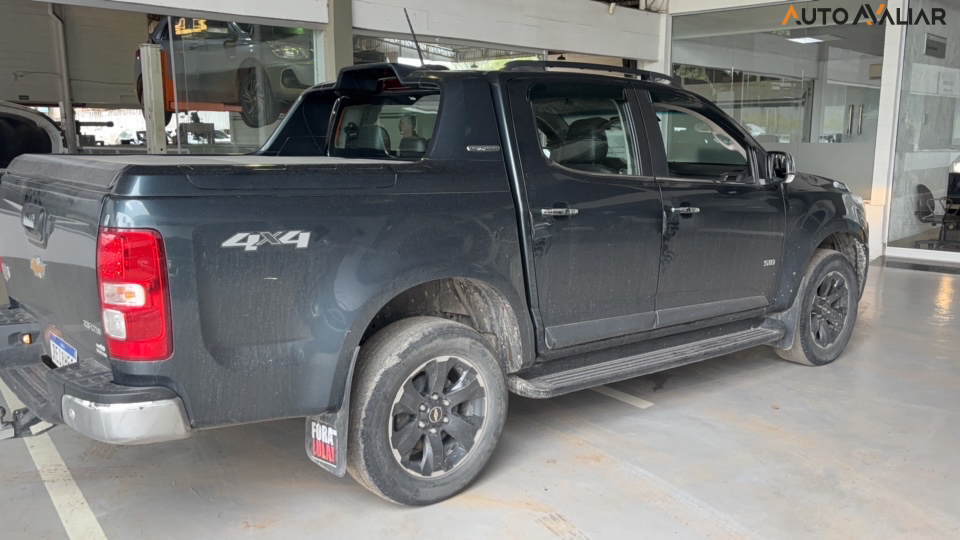 CHEVROLET S10 2.8 16V TURBO DIESEL HIGH COUNTRY CD 4X4 AUTOM&Aacute;TICO