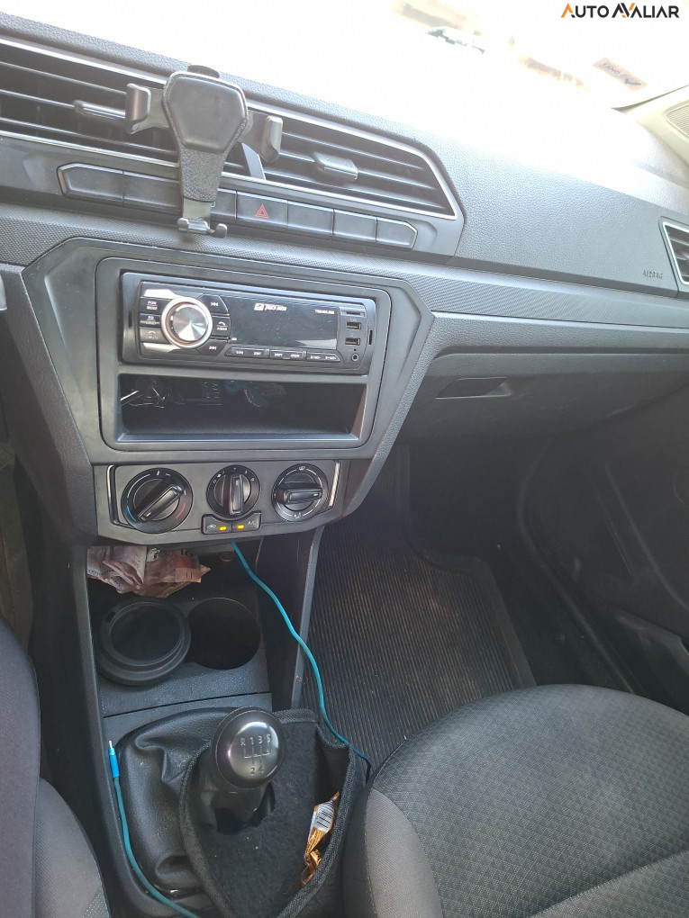 VOLKSWAGEN VOYAGE 1.0 12V MPI TOTALFLEX 4P MANUAL