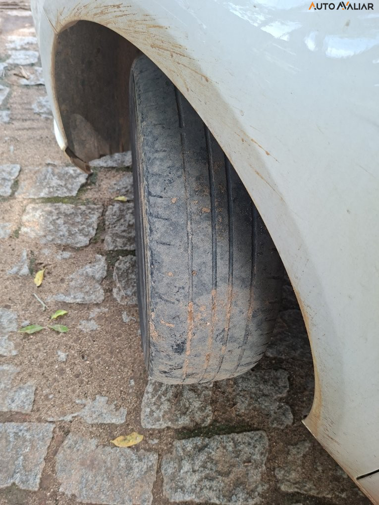 VOLKSWAGEN VOYAGE 1.0 12V MPI TOTALFLEX 4P MANUAL