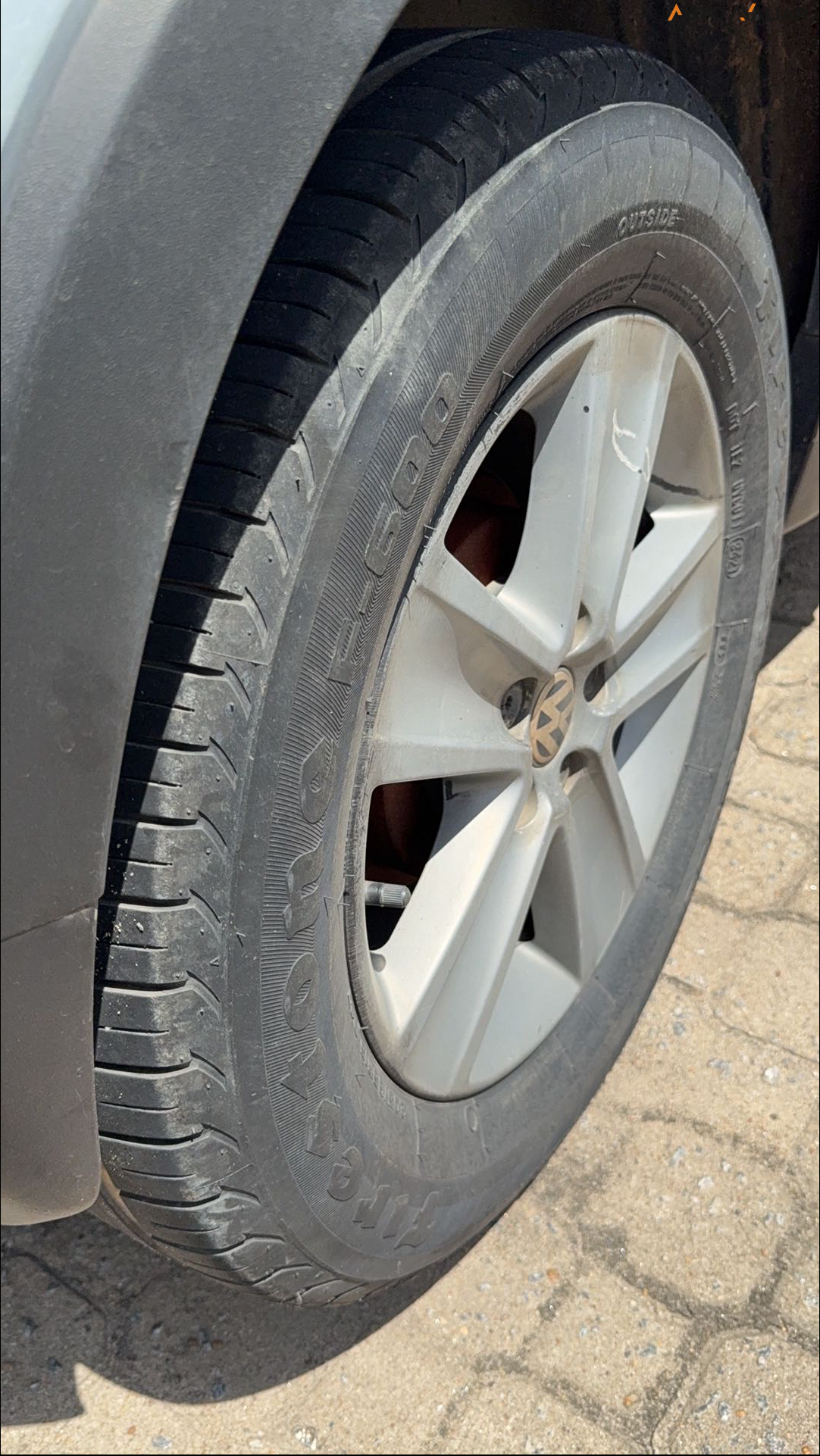 VOLKSWAGEN CROSSFOX 1.6 MI FLEX 8V 4P MANUAL