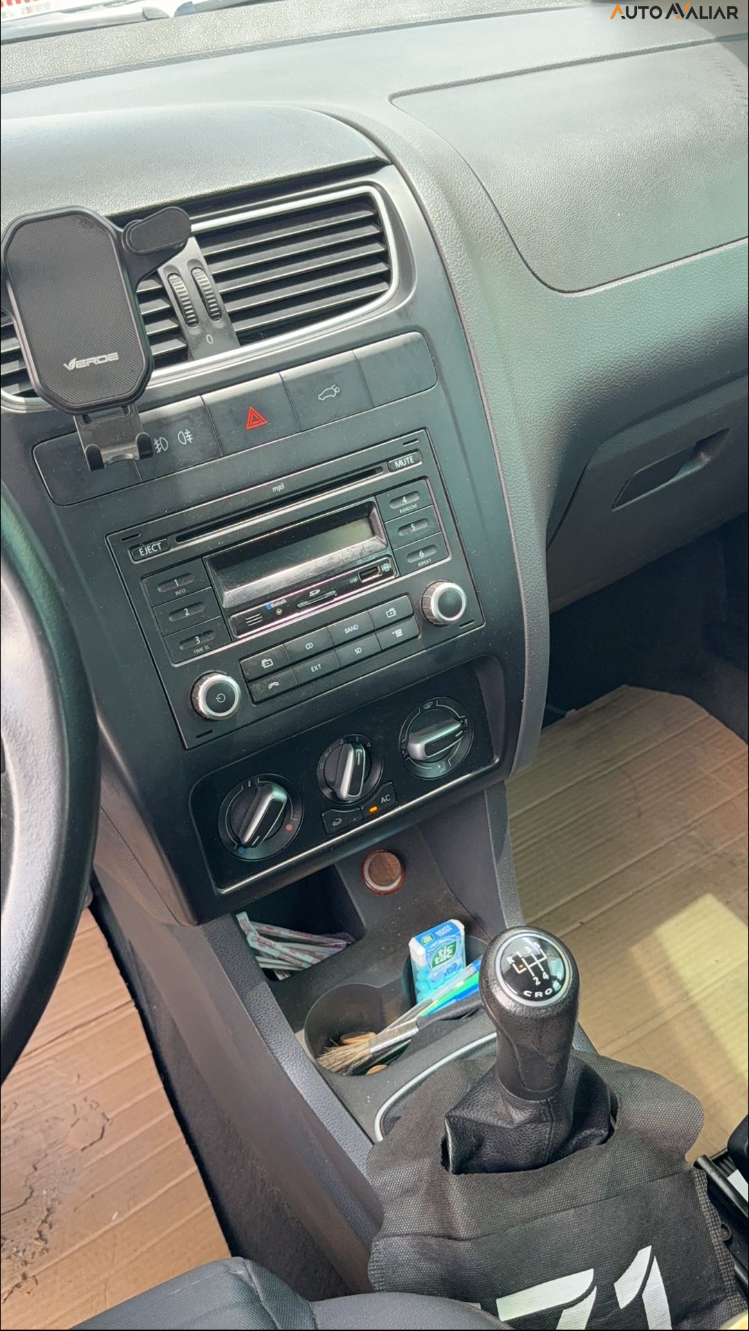 VOLKSWAGEN CROSSFOX 1.6 MI FLEX 8V 4P MANUAL