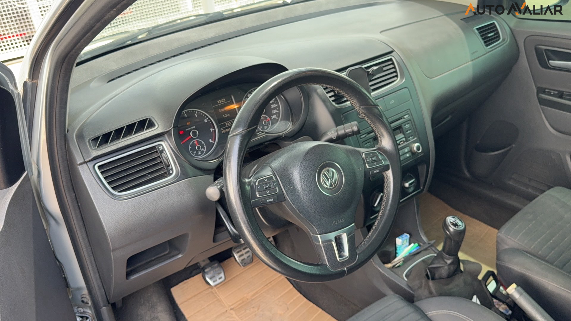 VOLKSWAGEN CROSSFOX 1.6 MI FLEX 8V 4P MANUAL