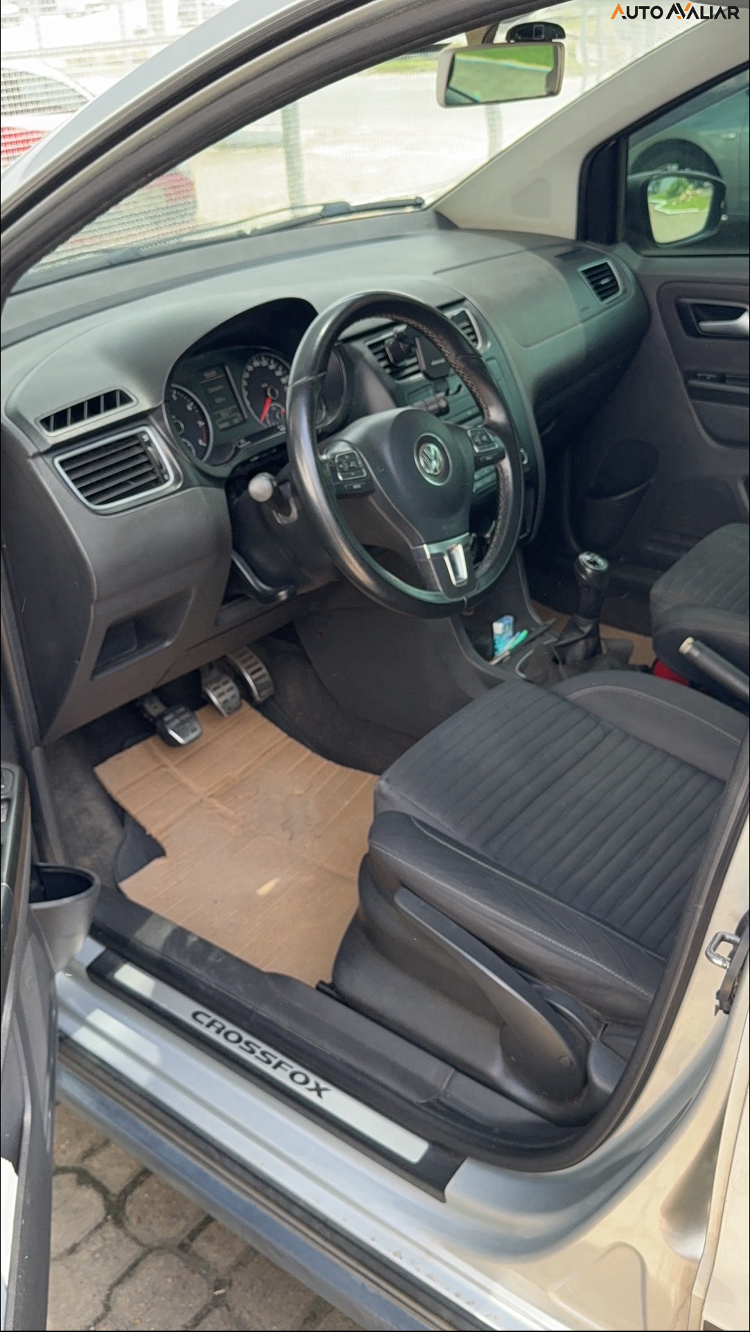 VOLKSWAGEN CROSSFOX 1.6 MI FLEX 8V 4P MANUAL