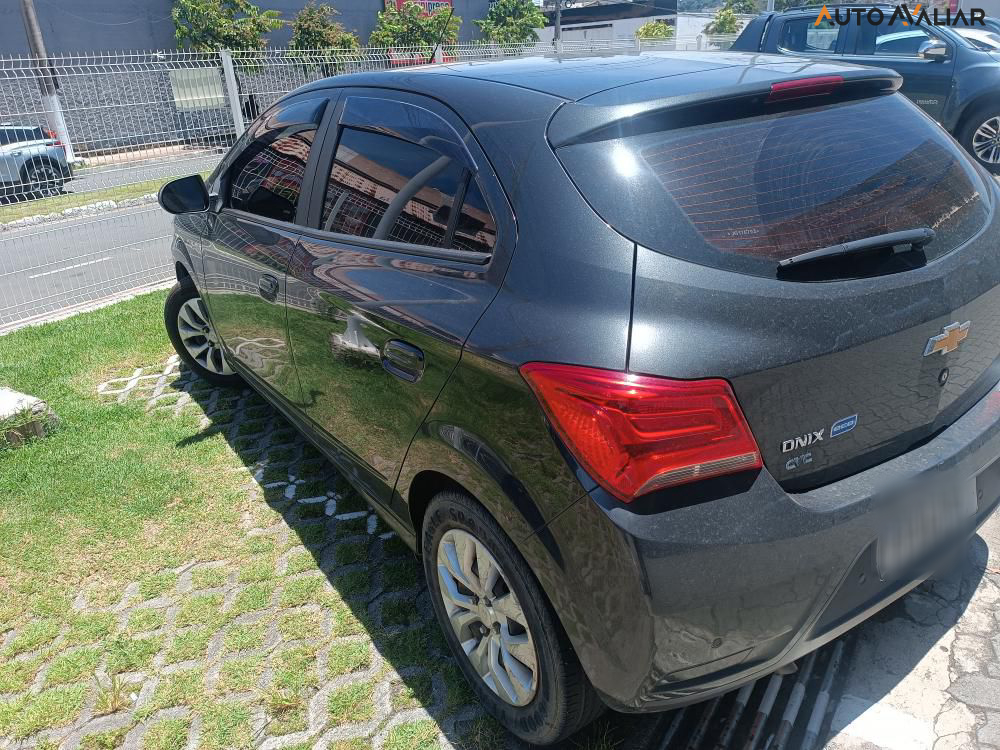 CHEVROLET ONIX 1.4 MPFI LT 8V FLEX 4P MANUAL