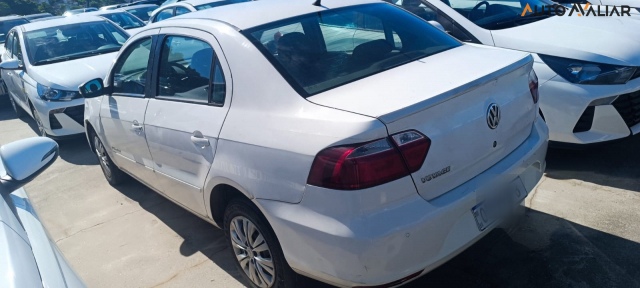 VOLKSWAGEN VOYAGE 1.6 MI COMFORTLINE 8V FLEX 4P MANUAL