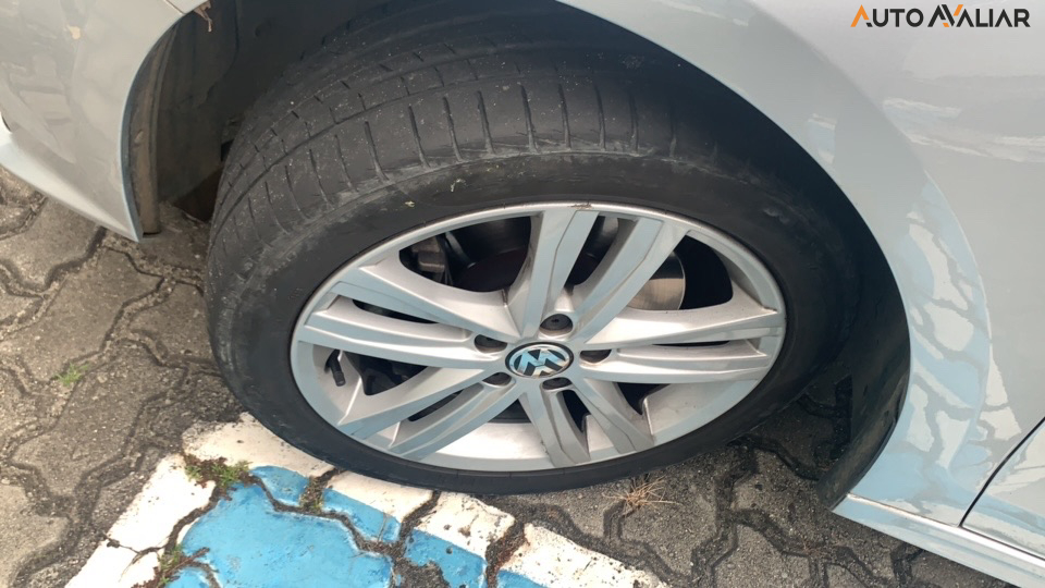 VOLKSWAGEN JETTA 2.0 TSI HIGHLINE 211CV GASOLINA 4P TIPTRONIC